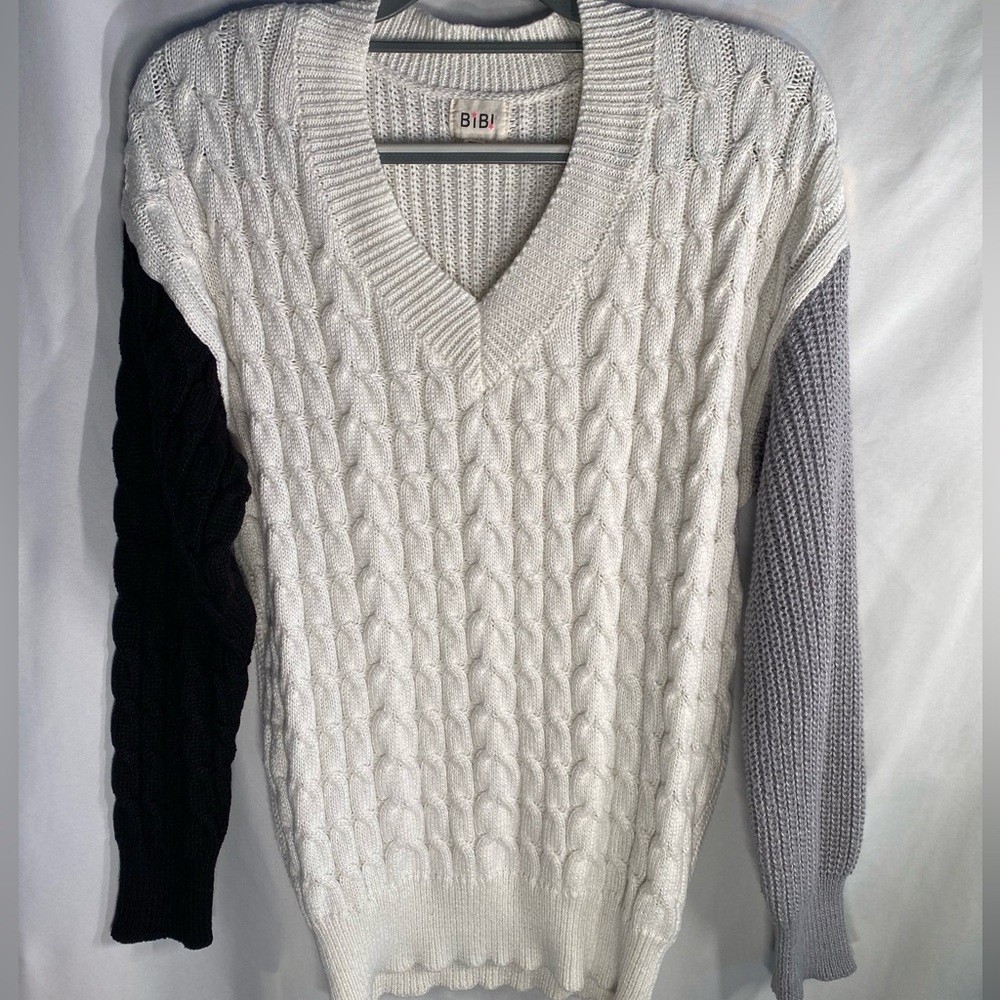 BiBi Colorblock Cable Knit V-Neck Sweater Cream Black Gray Women’s Small